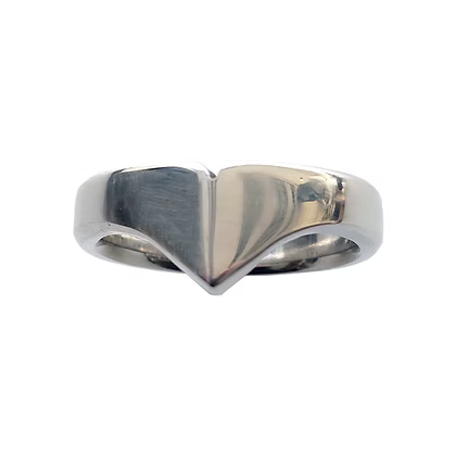 Rouge Stainless Steel Taj Cock Ring 32mm close up of front